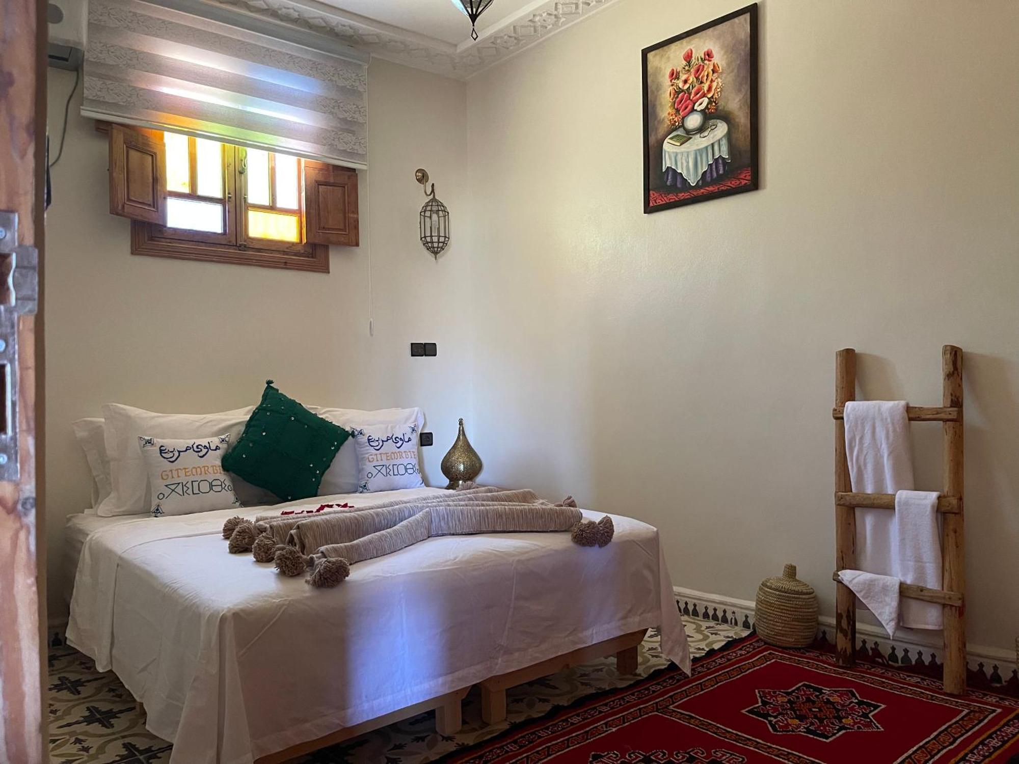 Gite Marbie Maison Rurale, Une Experience Naturelle Unique, Au Coeur Du Moyen Atlas, Maroc Kasba Tibouda Exterior foto